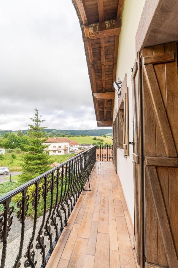 Casa Rural Gibelea Viscarret-Guerendiain エクステリア 写真